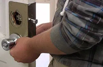 Universal Locksmith Store St Petersburg, FL 727-322-4076 - 12-locks-replace